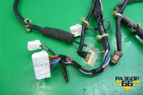 Проводка двери передней левой (24125CA004) для Nissan Murano (Z50) с 2002-2008г