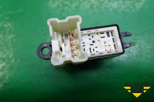 Кнопка стеклоподъёмника для Nissan Murano (Z50) с 2002-2008г