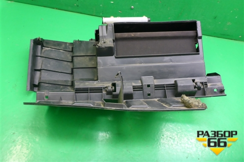 Бардачок (68108CA000) для Nissan Murano (Z50) с 2002-2008г