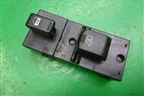 Кнопка стеклоподъёмника (передняя правая) для Nissan Murano (Z50) с 2002-2008г
