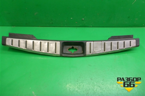 Обшивка багажника на заднюю панель (84992CA000) для Nissan Murano (Z50) с 2002-2008г