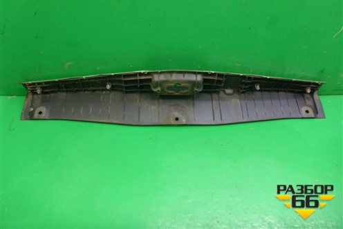Обшивка багажника на заднюю панель (84992CA000) для Nissan Murano (Z50) с 2002-2008г