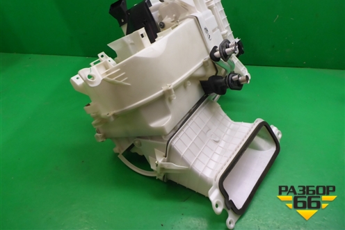 Корпус отопителя (8701044280) для Toyota Isis c 2004-2018г