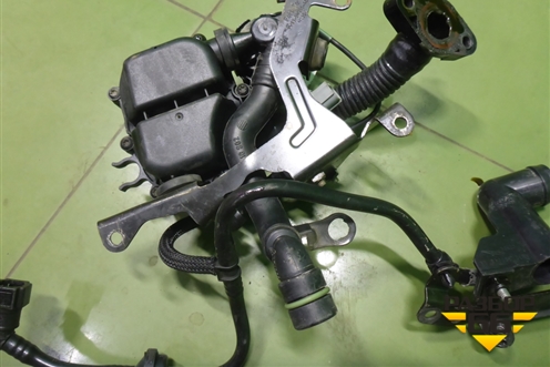 Клапан вентиляции картерных газов (5.0л 508PN) (9W839P437AD) для Land Rover Range Rover Sport с 2005-2012г
