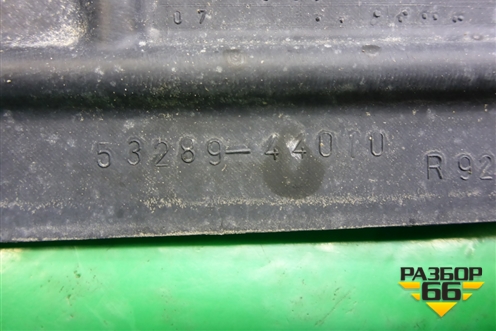Дефлектор радиатора левый (5328944010) для Toyota Isis c 2004-2018г