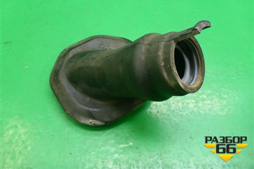 Пыльник рулевой колонки (4526812150) для Toyota Isis c 2004-2018г