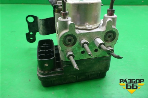 Блок ABS (4451044150) для Toyota Isis c 2004-2018г