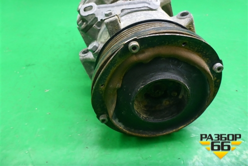 Компрессор кондиционера (1.8л 2ZR) (4472601496) для Toyota Isis c 2004-2018г