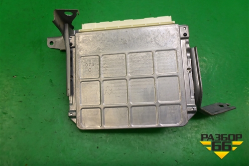 Блок управления двигателем  (1.8л 2ZR) (8966144610) для Toyota Isis c 2004-2018г