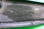 Пыльник переднего бампера правый (5215244100) для Toyota Isis c 2004-2018г