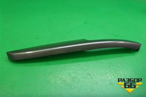 Накладка двери передней левой (7422044010E) для Toyota Isis c 2004-2018г