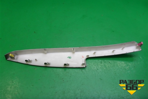 Накладка двери передней левой (7422044010E) для Toyota Isis c 2004-2018г