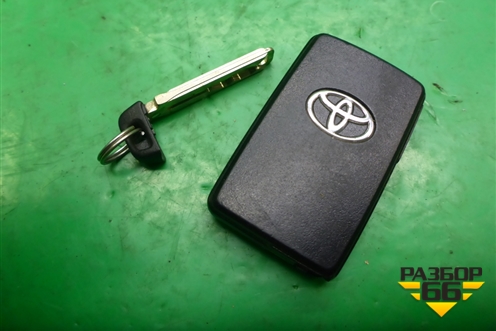 Ключ зажигания для Toyota Isis c 2004-2018г