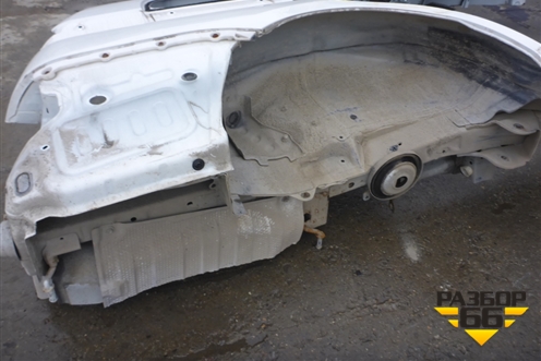Боковина кузова правая для Toyota Isis c 2004-2018г