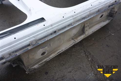 Боковина кузова правая для Toyota Isis c 2004-2018г