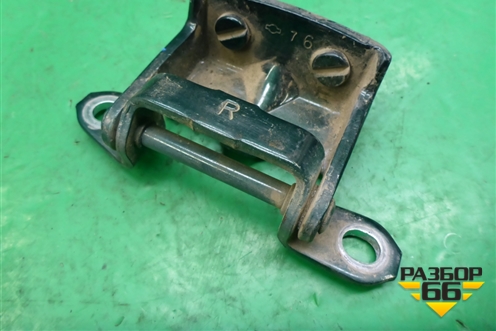 Петля двери задней правой верхняя для Nissan Navara (D40) с 2005-2015г (Навара)