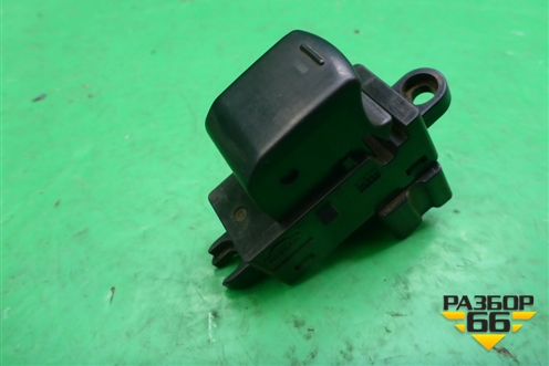 Кнопка стеклоподъёмника для Nissan Navara (D40) с 2005-2015г (Навара)