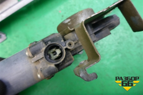 Стеклоподъёмник электрический задний левый для Nissan Navara (D40) с 2005-2015г (Навара)