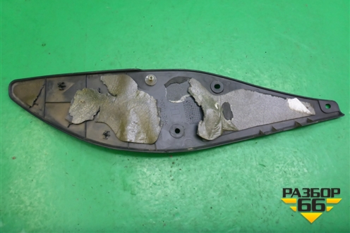 Накладка двери передней левой (80289EB000) для Nissan Navara (D40) с 2005-2015г (Навара)