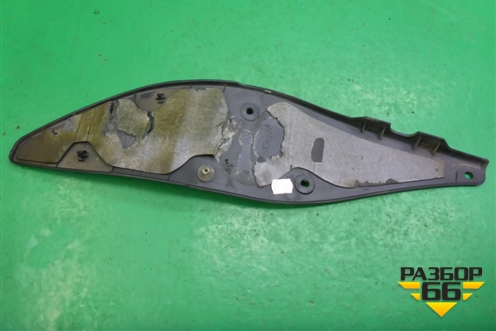 Накладка двери передней правой (80288EB000) для Nissan Navara (D40) с 2005-2015г (Навара)