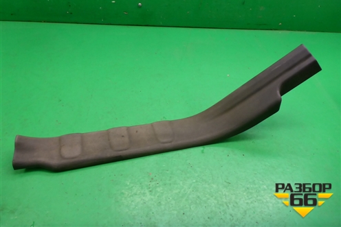 Накладка порога внутренняя заднего правого (769B6EB323) для Nissan Navara (D40) с 2005-2015г (Навара)