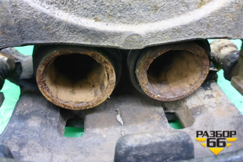 Суппорт передний правый для Nissan Navara (D40) с 2005-2015г (Навара)