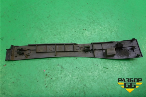 Накладка на торпедо левая (66951EB000) для Nissan Navara (D40) с 2005-2015г (Навара)