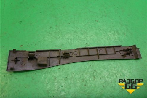 Накладка на торпедо правая (66950EB000) для Nissan Navara (D40) с 2005-2015г (Навара)