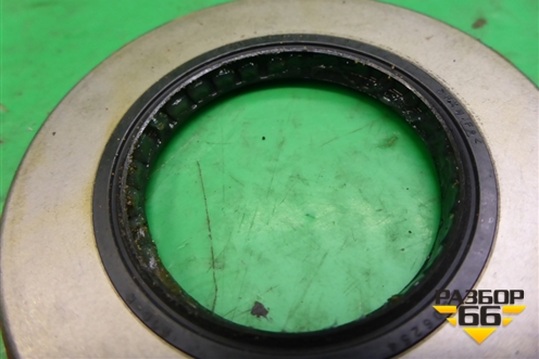 Сальник полуоси заднего моста (43232EB70A) для Nissan Navara (D40) с 2005-2015г (Навара)