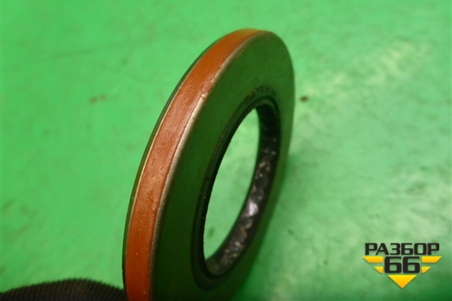 Сальник полуоси заднего моста (43232EB70A) для Nissan Navara (D40) с 2005-2015г (Навара)