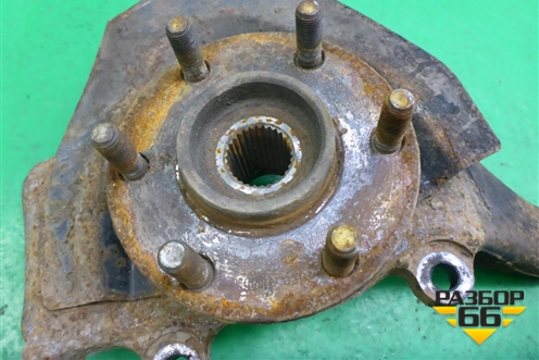 Кулак поворотный передний левый (2.5л YD25 АКПП) для Nissan Navara (D40) с 2005-2015г (Навара)