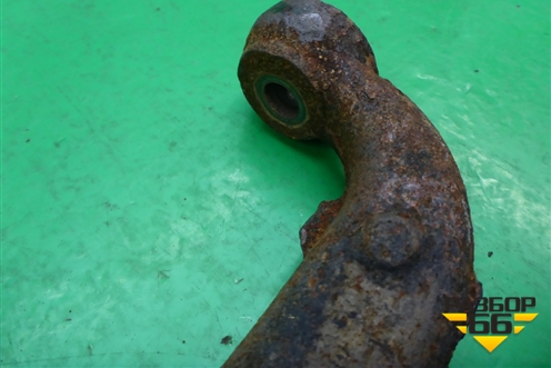 Кулак поворотный передний левый (2.5л YD25 АКПП) для Nissan Navara (D40) с 2005-2015г (Навара)