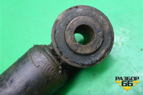 Амортизатор передний (56200EB30A) для Nissan Navara (D40) с 2005-2015г (Навара)