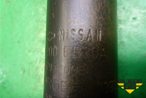 Амортизатор передний (56200EB30A) для Nissan Navara (D40) с 2005-2015г (Навара)