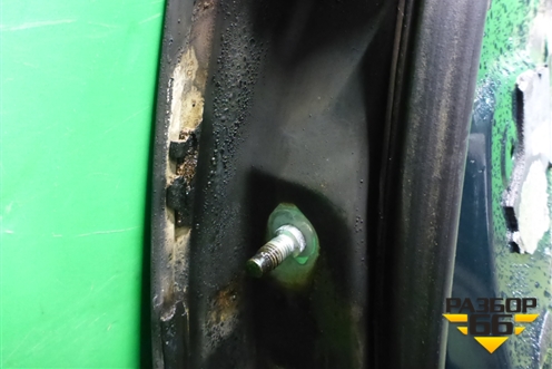 Дверь передняя правая для Nissan Navara (D40) с 2005-2015г (Навара)