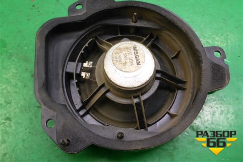 Динамик (281563X30A) для Nissan Navara (D40) с 2005-2015г (Навара)