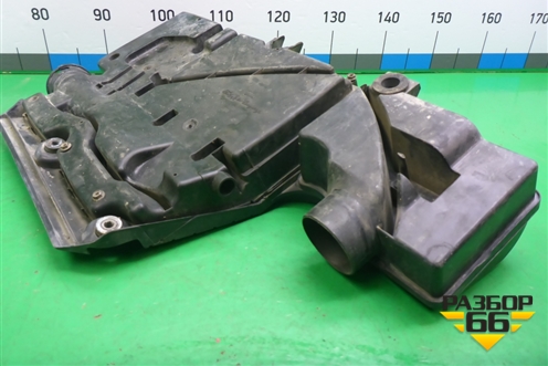Корпус воздушного фильтра (2S619600CF) для Ford Fiesta с 2001-2008г