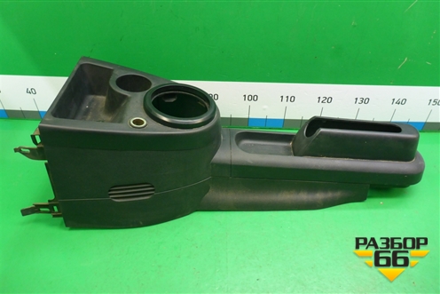 Консоль (2S6XA044C82A) для Ford Fiesta с 2001-2008г
