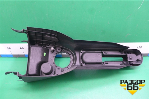 Консоль (2S6XA044C82A) для Ford Fiesta с 2001-2008г
