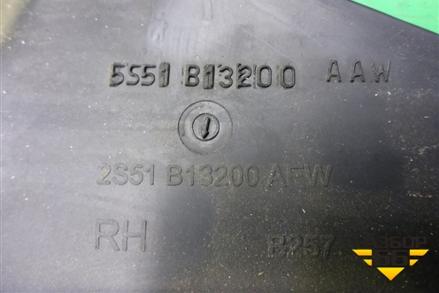 Накладка порога внутренняя правая (3-х дверный кузов) (2S51B13200AFW) для Ford Fiesta с 2001-2008г