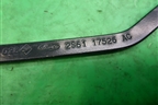 Поводок стеклоочистителя левый (2S6117526AC) для Ford Fiesta с 2001-2008г