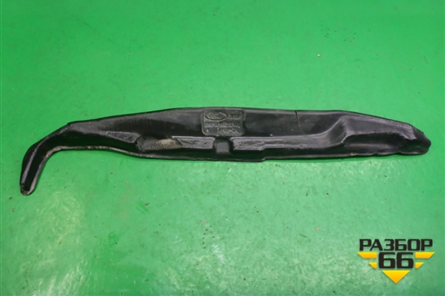 Пыльник переднего крыла левого (2S61A16E561AB) для Ford Fiesta с 2001-2008г