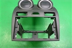 Дефлектор воздушный центральный (VP6S6XA046B04AK) для Ford Fiesta с 2001-2008г