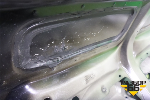 Крышка багажника (6440133451) для Toyota Camry V40 с 2006-2011г