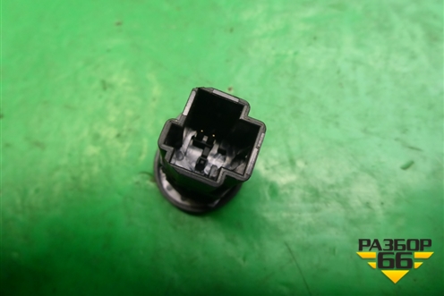 Кнопка открывания багажника для Ford Fiesta с 2001-2008г