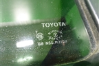 Стекло двери задней левой форточка для Toyota Isis c 2004-2018г