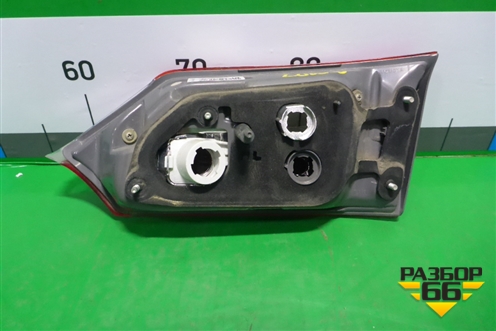 Фонарь задний внутренний левый (до 2016г) (8159002530) для Toyota Corolla (E18) с 2012-2019г