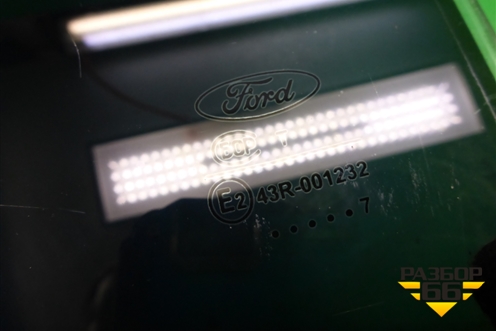 Стекло двери задней правой (седан) для Ford Focus 2 с 2005-2008г