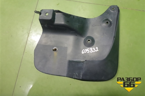 Брызговик задний правый (до 2015г) (7662160150) для Toyota Land Cruiser (200) с 2008г