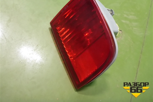 Фонарь в задний бампер правый (до 2015г дубликат) для Toyota Land Cruiser (200) с 2008г